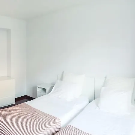 Centrico Y Acogedor Apartment Comillas